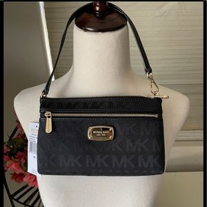 MICHAEL Michael Kors Signature Jetset Wristlet